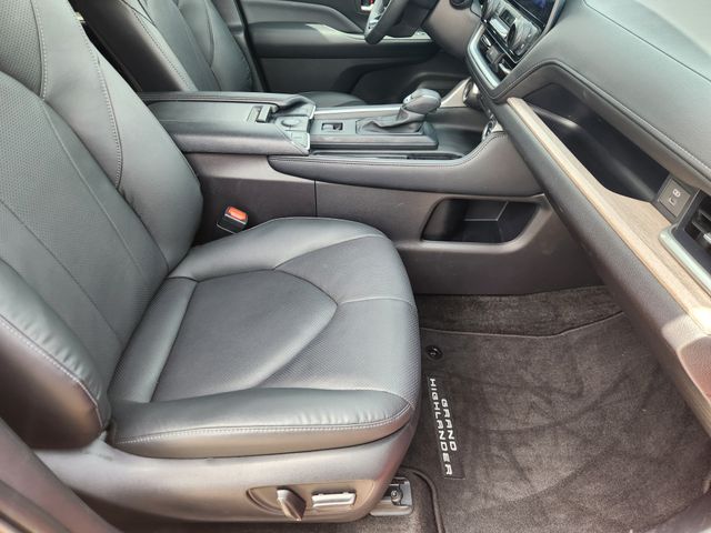 Used 2025 Toyota Grand Highlander SUV