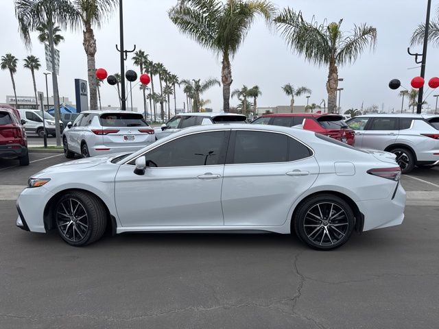 2023 Toyota Camry SE 8