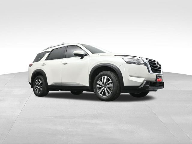 2024 Nissan Pathfinder SL 41