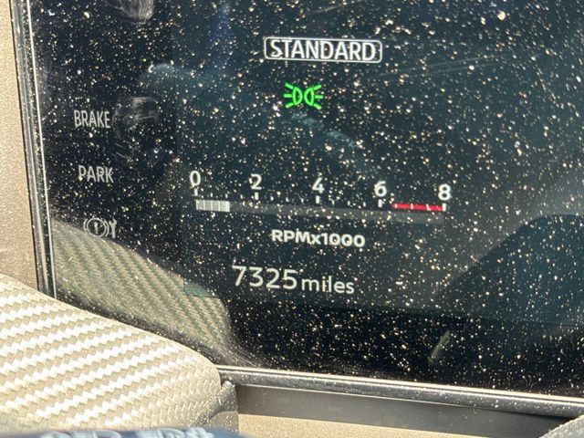 Certified Used 2025 Gun Metallic/Super Black Nissan SR image 8