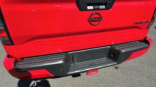 2024 Nissan Frontier PRO-4X 11