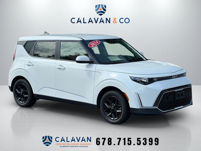 Snow White Pearl 2024 Kia Soul SUV / Crossover Front-Wheel Drive Continuously Variable Transmission
