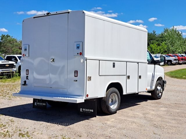 New 2025 Chevrolet Express 3500 - photo 2