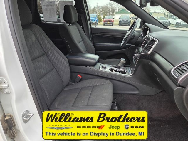 2019 Jeep Grand Cherokee Upland Edition - Bright White Clearcoat exterior view 17