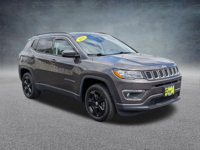 Gray (Granite Crystal Metallic Clearcoat) 2021 Jeep Compass Latitude 4WD SUV / Crossover Four-Wheel Drive 9-Speed Automatic