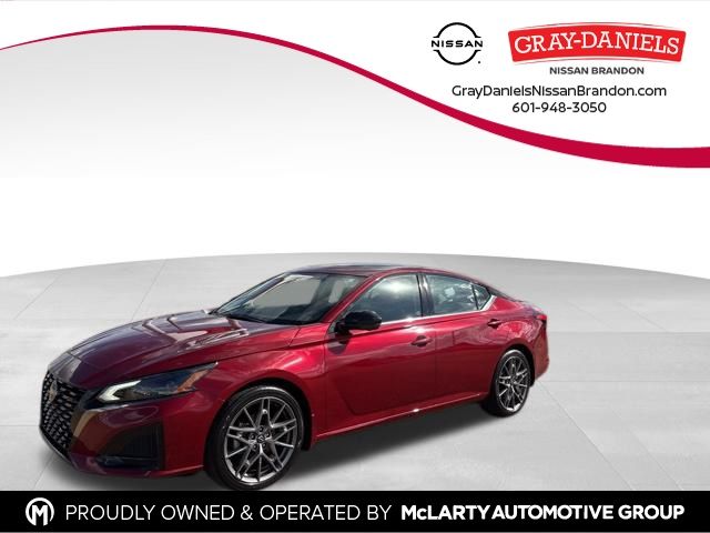 2024 Nissan Altima SR's photo