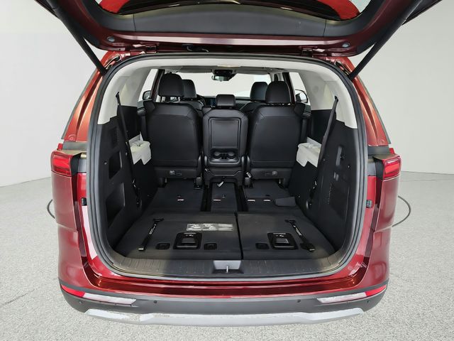 Used 2022 Kia Carnival Van