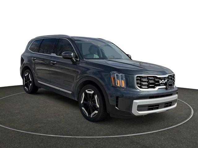 Used 2024 Gray Kia S image 7