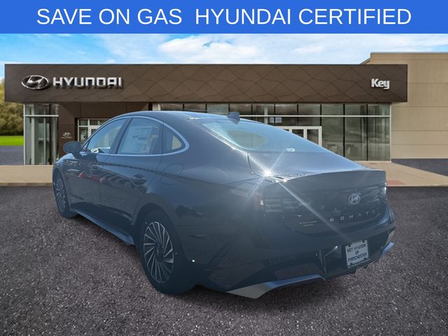 2025 Hyundai Sonata Hybrid