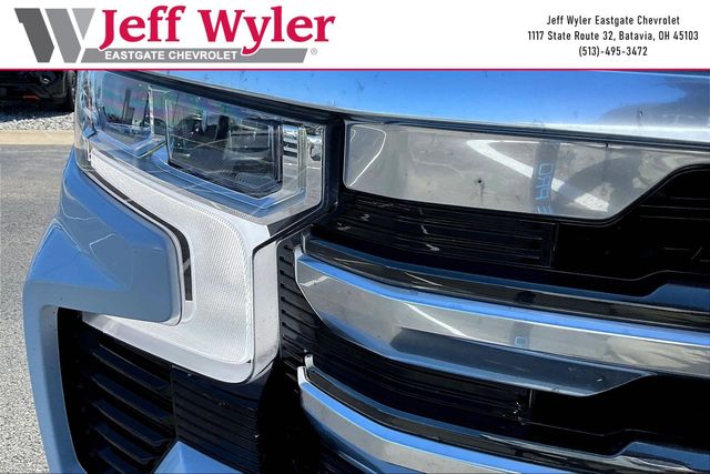 View vehicle photo 7