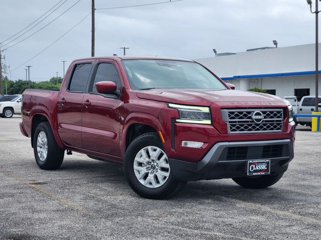 Cardinal Red Metallic Tricoat 2023 Nissan Frontier SV Crew Cab RWD Pickup Truck 4X2 9-Speed Automatic