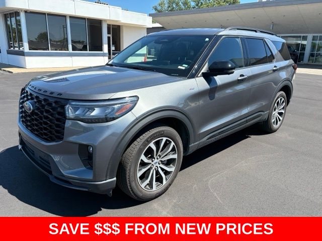 Carbonized Gray Metallic 2026 Ford Explorer SUV / Crossover All-Wheel Drive Automatic