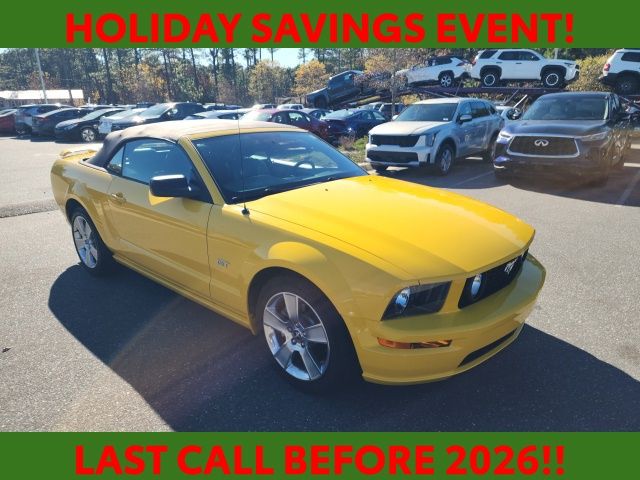 2006 Ford Mustang GT Deluxe's photo