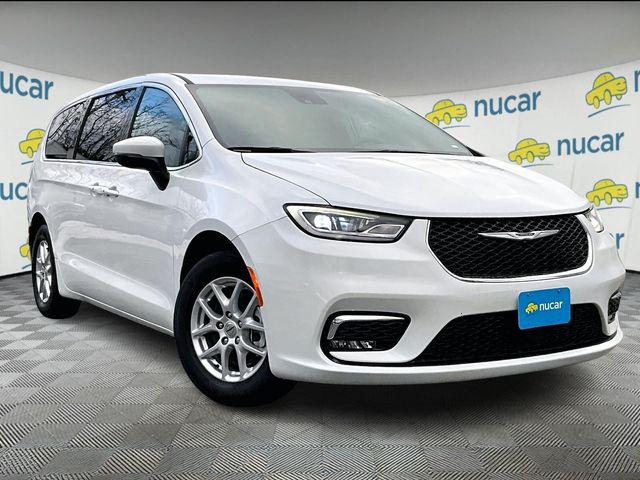 2023 Chrysler Pacifica Touring L FWD