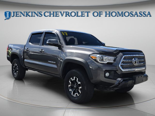 2017 Toyota Tacoma Gris (Magnetic Gray Metallic) Camioneta 4X2 6 velocidades Automática