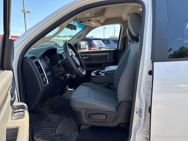 Used 2017 White Ram SLT image 9