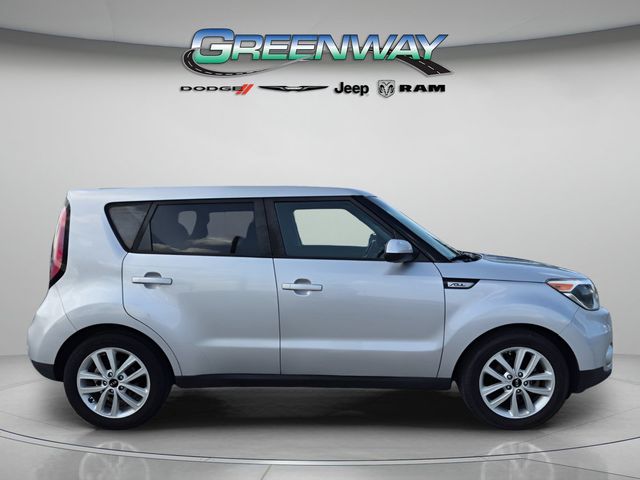 Used 2018 Silver Kia Plus image 5