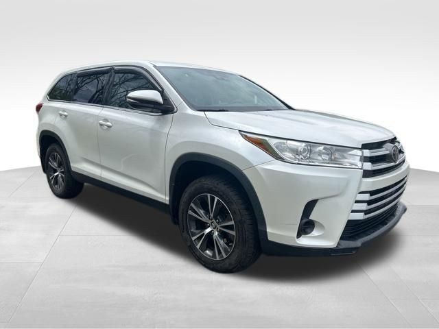 used 2019 Toyota Highlander car, priced at $23,999
