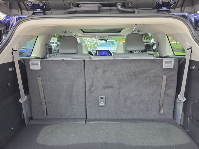 Used 2023 Toyota Highlander SUV