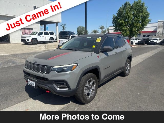 Gray Clearcoat 2022 Jeep Compass SUV / Crossover Four-Wheel Drive 9-Speed Automatic