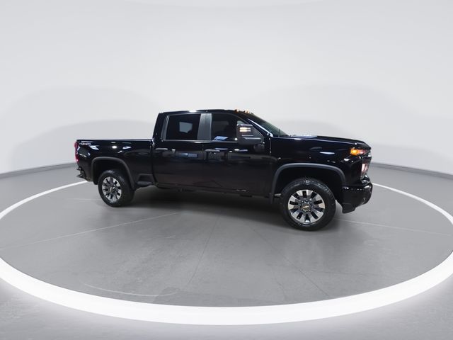 Used 2024 Black Chevrolet Custom image 2