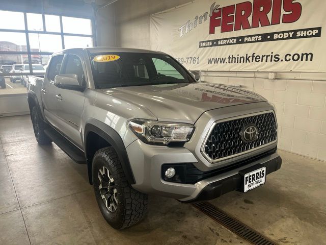 2019 Toyota Tacoma TRD Off-Road photo