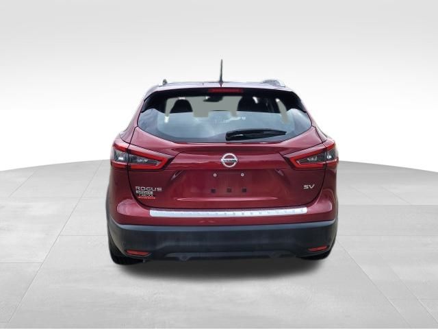 2022 Nissan Rogue Sport SV 4