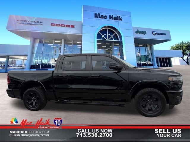 Diamond Black Crystal Pearlcoat 2025 RAM 1500 Big Horn Crew Cab 4WD Pickup Truck Four-Wheel Drive 8-Speed Automatic