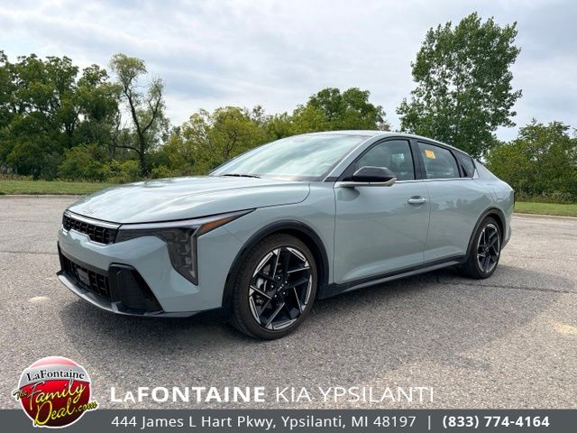 2025 Kia K4 GT-Line