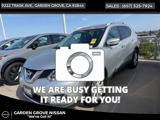2016 Nissan Rogue SV FWD
