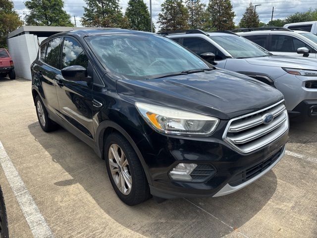 Shadow Black 2017 Ford Escape SE FWD SUV / Crossover Front-Wheel Drive 6-Speed Automatic