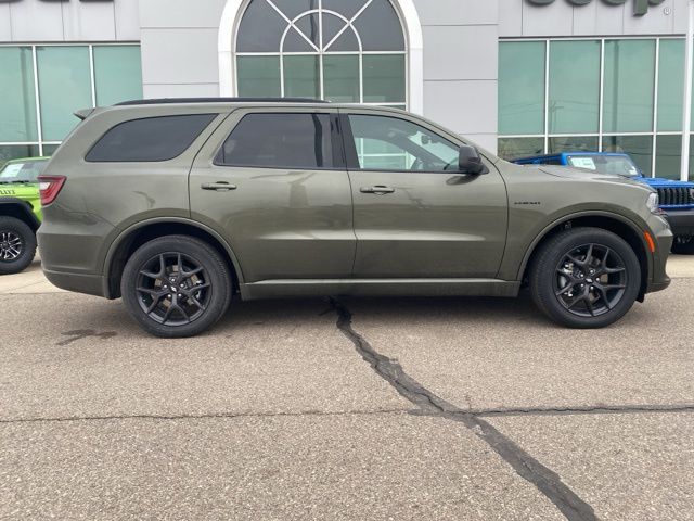 2026 Dodge Durango GT HEMI V8 - Green Machine exterior view 4