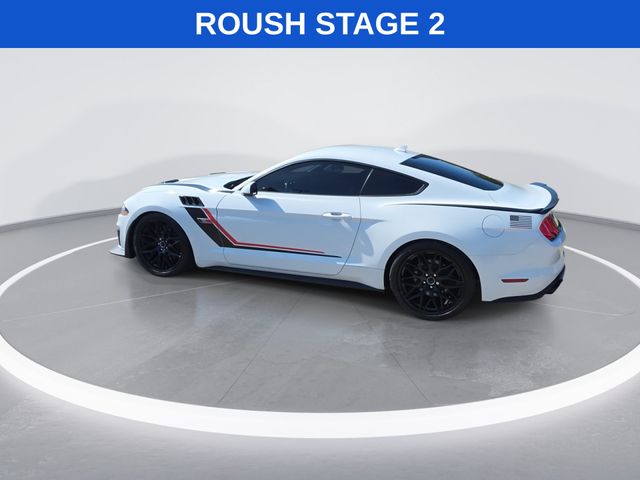 Used 2022 Oxford White Ford GT Premium image 6