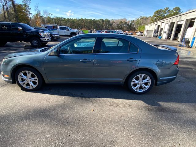 2012 Ford Fusion SE 2