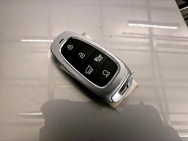 2022 Hyundai Tucson SEL Silver at Auto Express Mitsubishi