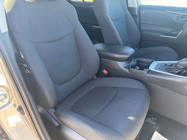 2019 Toyota RAV4 Hybrid LE