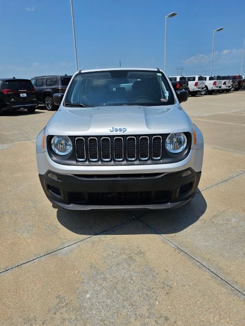 Used 2018 Jeep Renegade Sport with VIN ZACCJBAH8JPH83025 for sale in Kansas City