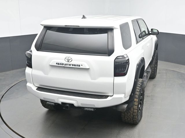 Used 2015 White Toyota SR5 Premium image 27