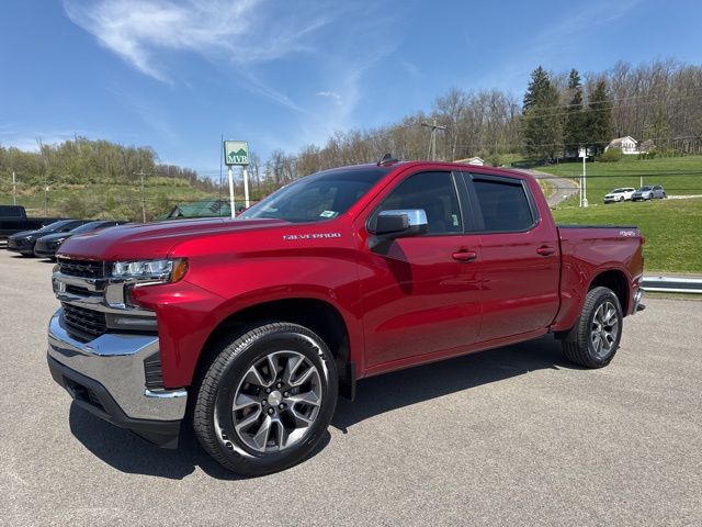 Cherry Red 2022 Chevrolet Silverado 1500 LT Crew Cab 4WD Pickup Truck Four-Wheel Drive 8-Speed Automatic