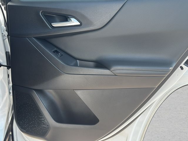 2025 Chevrolet Equinox LT - Photo 11