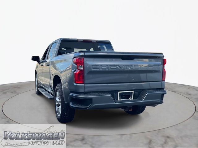 View vehicle photo 3