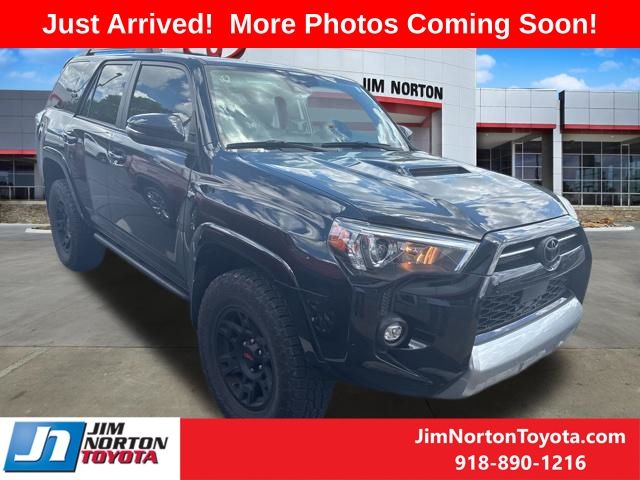 2023 Toyota 4Runner TRD Off-Road Premium 4WD V6's photo