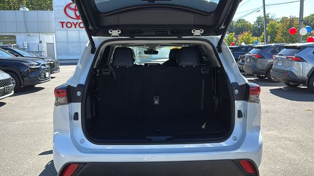 Used 2026 Toyota Highlander SUV