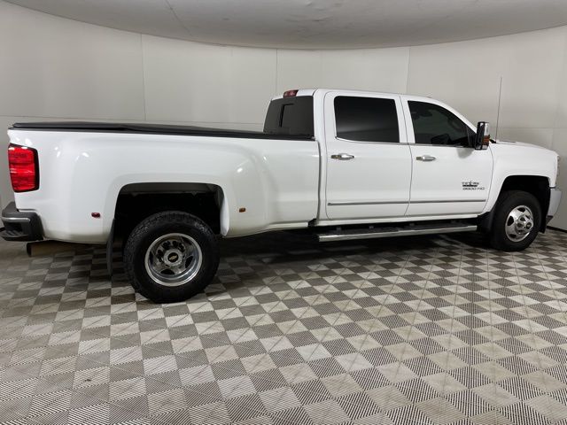 2016 Chevrolet Silverado 3500HD LTZ 11