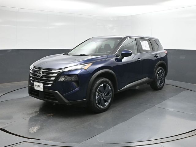 Used 2024 Nissan Rogue SV