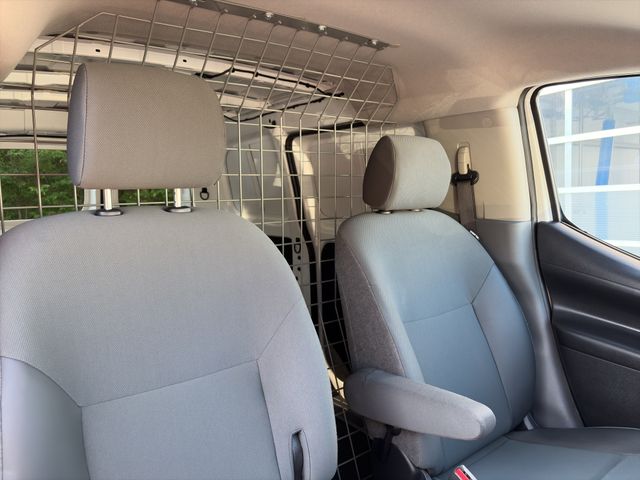 2020 Nissan NV200 Thumbnail