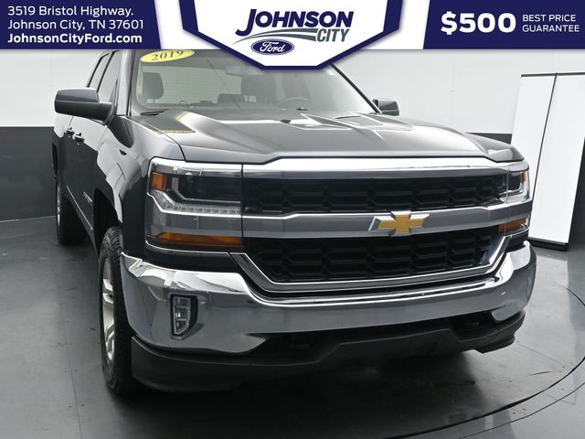 Gray (Graphite Metallic) 2019 Chevrolet Silverado 1500 LT Double Cab 4WD Pickup Truck Four-Wheel Drive 6-Speed Automatic Overdrive