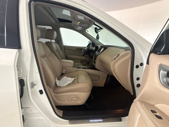 Used 2017 Nissan Pathfinder SUV
