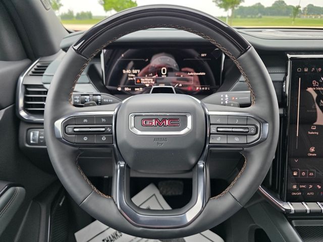 2025 GMC Acadia AWD AT4