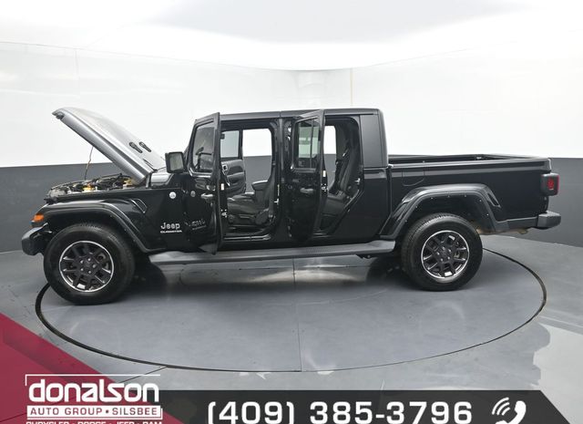 used 2022 Jeep Gladiator car, priced at $32,699
